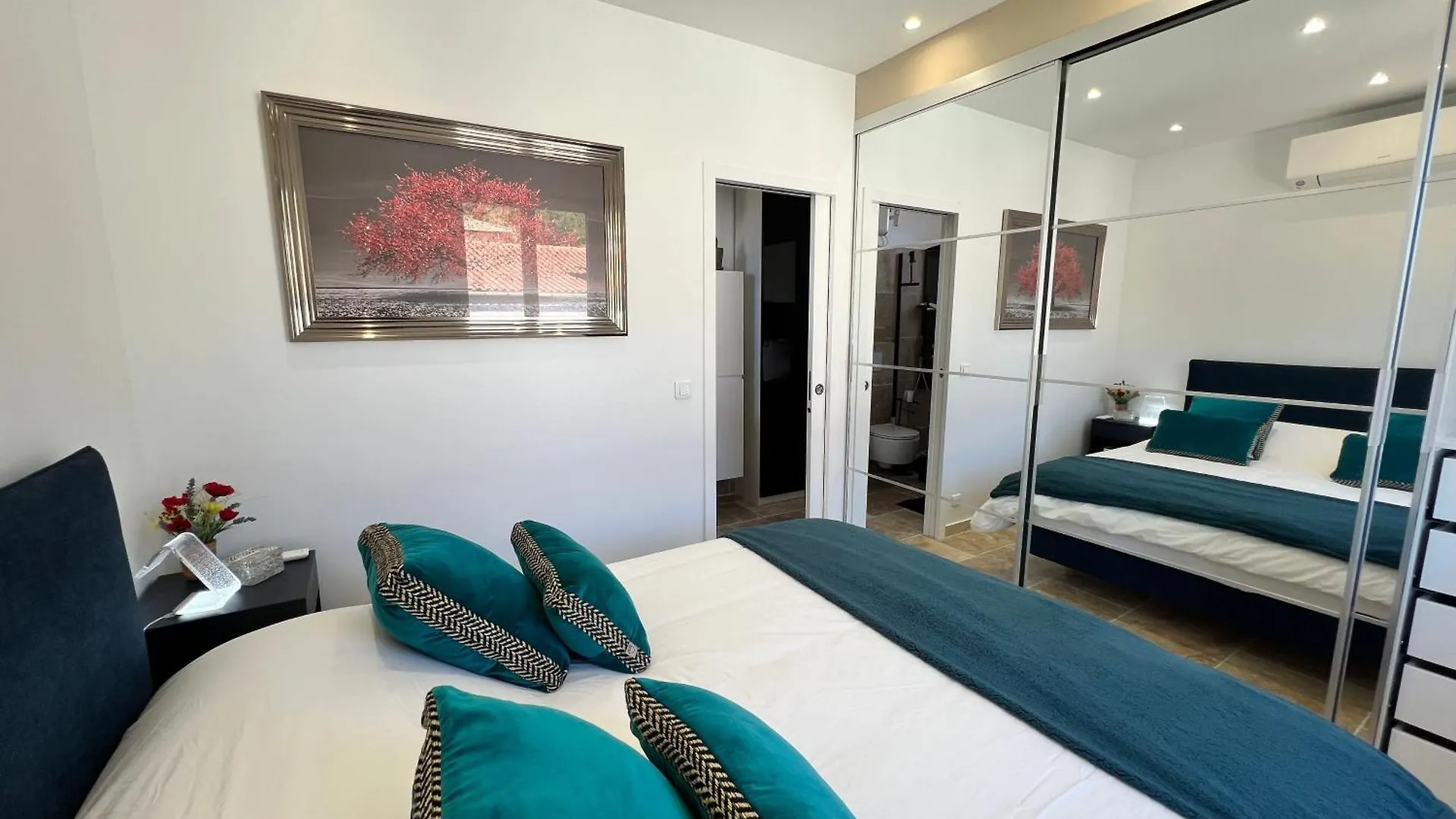 Breathtaking Mediterranean Views From Renovated Cosy Nest, Walk To Portissol Beach And Port Sanary-sur-Mer 0*,