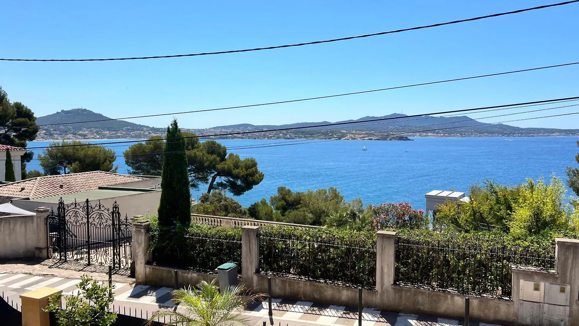 Breathtaking Mediterranean Views From Renovated Cosy Nest, Walk To Portissol Beach And Port Sanary-sur-Mer Fransa