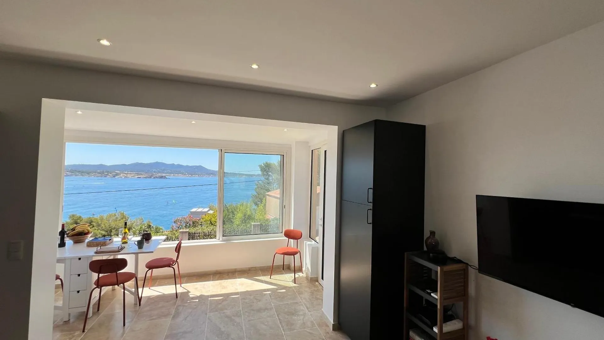 Daire Breathtaking Mediterranean Views From Renovated Cosy Nest, Walk To Portissol Beach And Port Sanary-sur-Mer Fransa