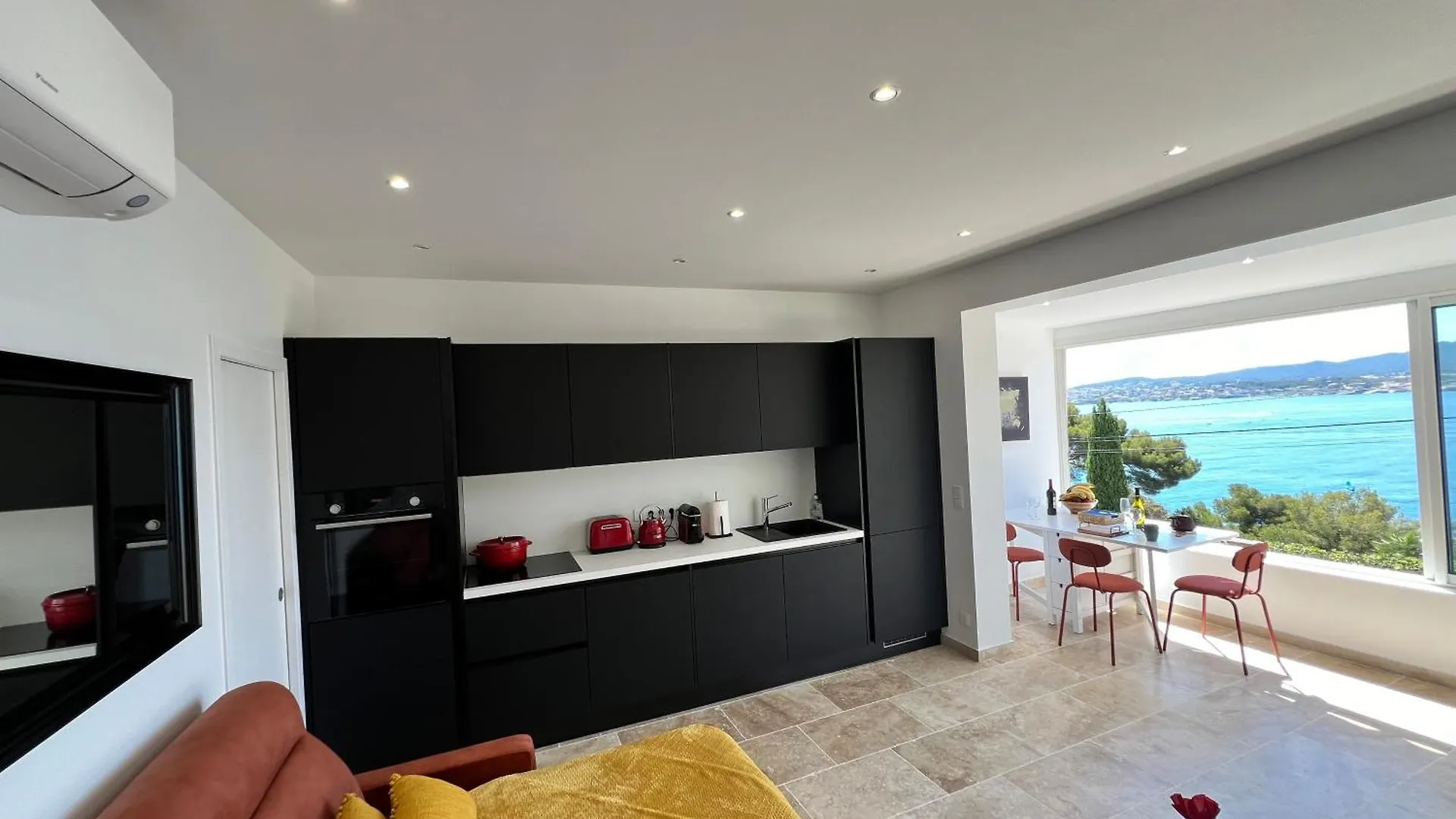 Breathtaking Mediterranean Views From Renovated Cosy Nest, Walk To Portissol Beach And Port Sanary-sur-Mer Daire